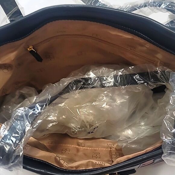 New, IMAN Women's Canvas Tote - Picture 5 of 7